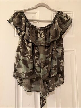 Green Camo Ruffle Tie-Front Top M